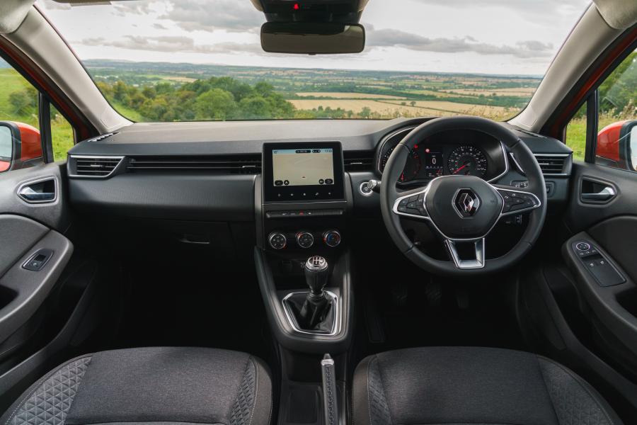 Торпедо Renault Clio 2019 года  (UK) (фото 13 из 40)